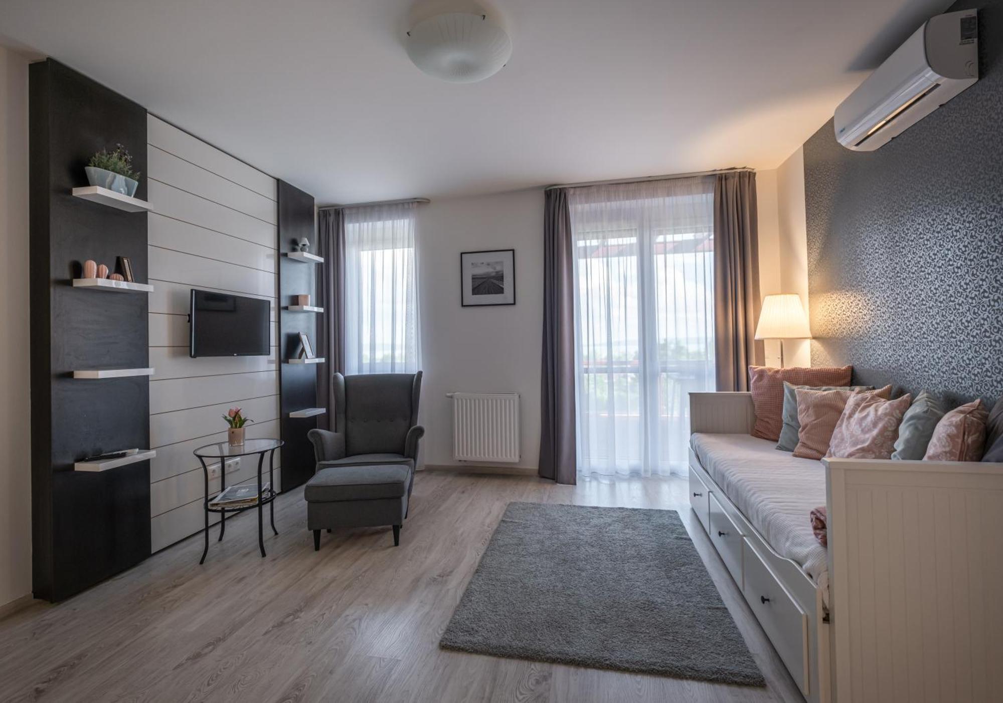 Aranymandula Apartmanok Balatonakali Eksteriør billede