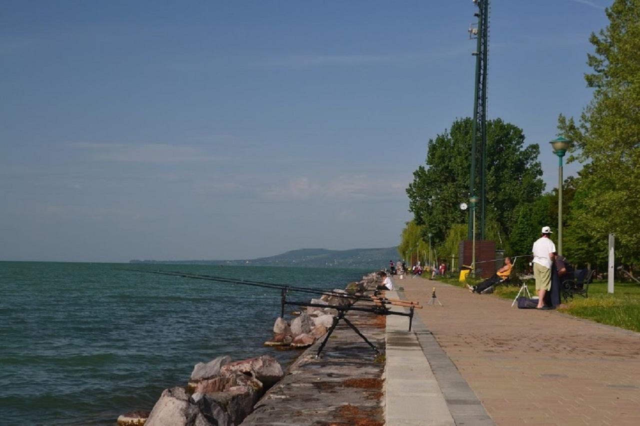 Aranymandula Apartmanok Balatonakali Eksteriør billede
