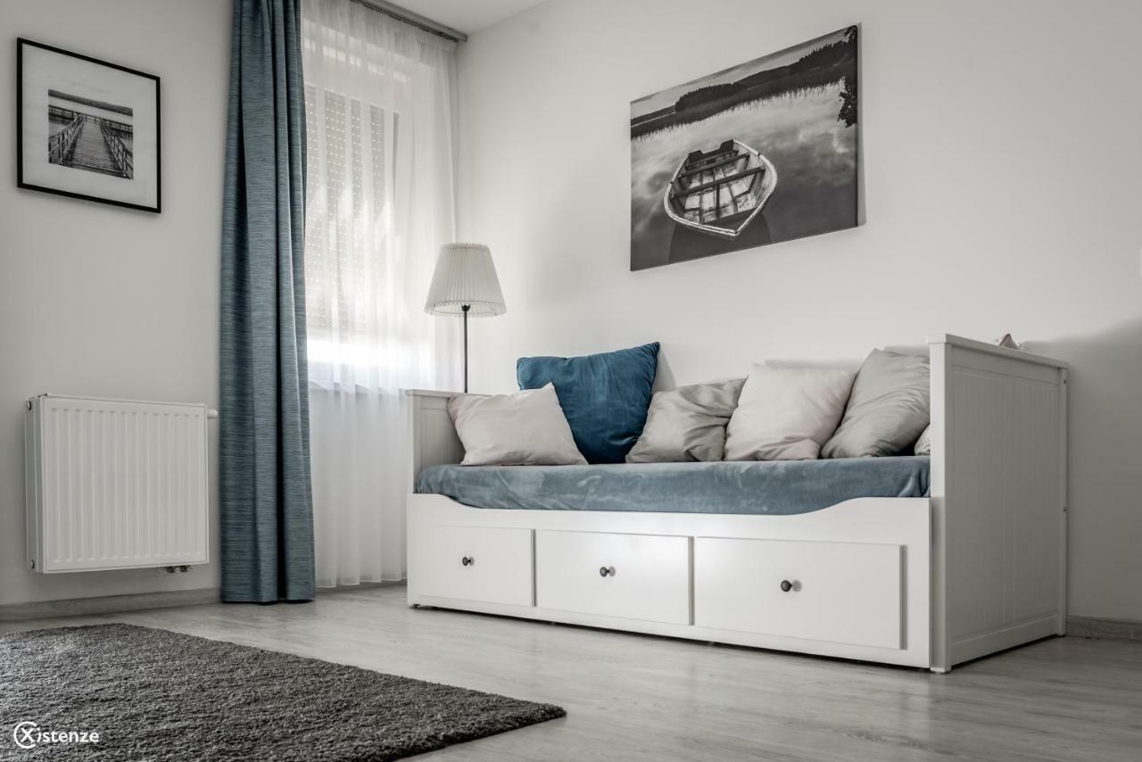 Aranymandula Apartmanok Balatonakali Eksteriør billede