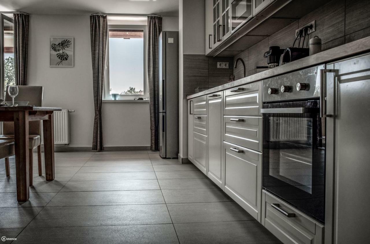 Aranymandula Apartmanok Balatonakali Eksteriør billede